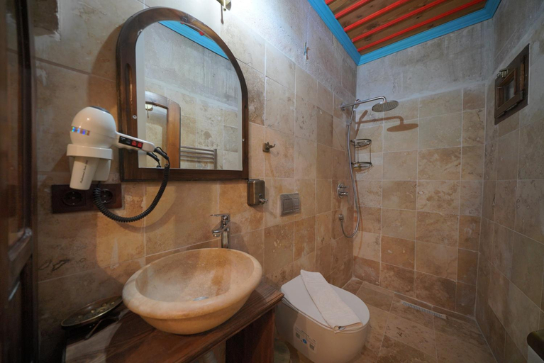 Bathroom 5, Travel Inn Cave Hotel, Nevşehir