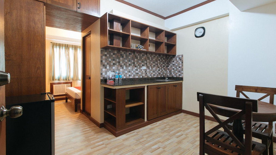 Dining Room 14