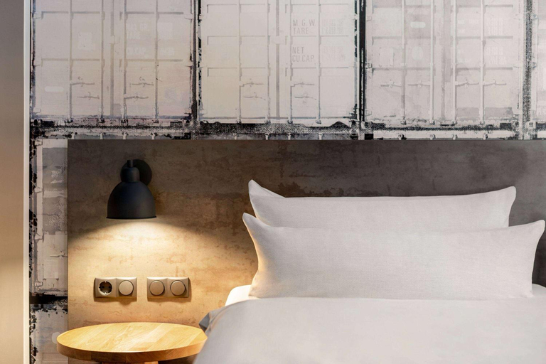 Bedroom 18