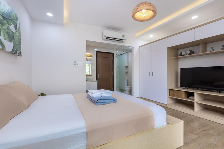 Bedroom 8