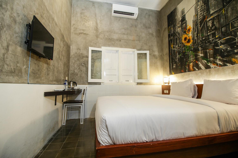 Bedroom 8
