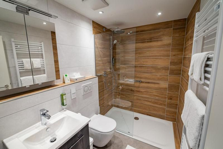 Bathroom 5