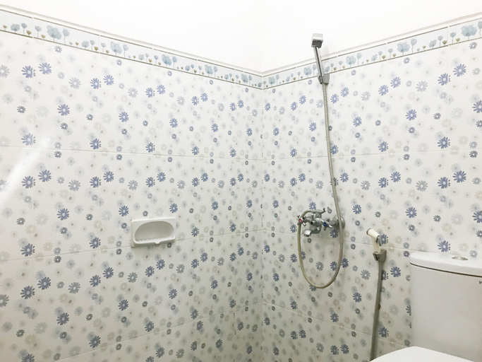 Villa Bunga Guest House RedPartner - Tap to explore photos