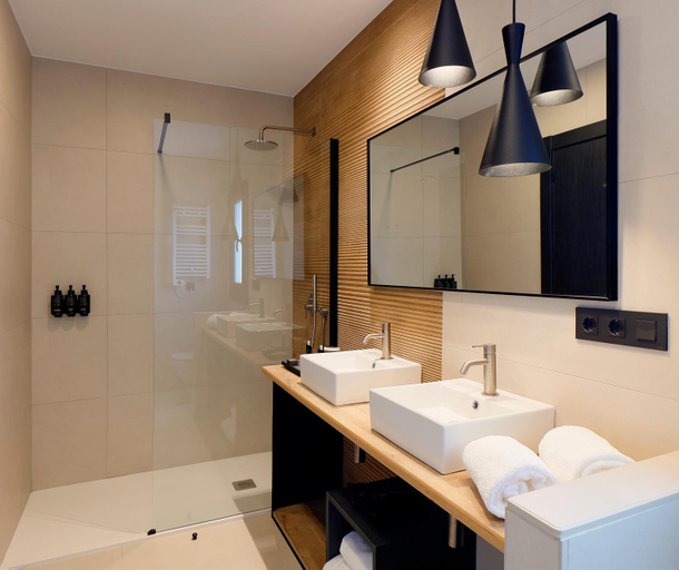 Bathroom 5, Nuvo Hotel Boutique, Asturias