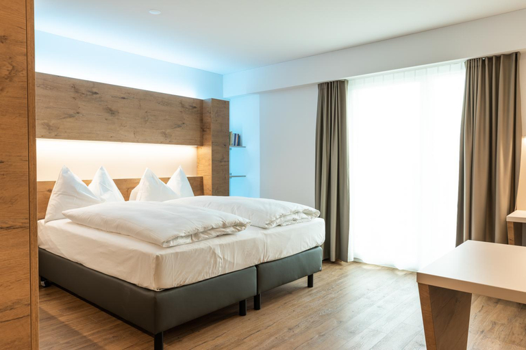 Bedroom 8