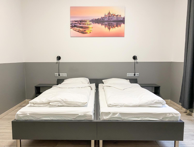 Bedroom 2, Dominik Panzio, Budapesti
