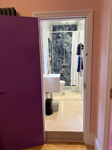 Bathroom 2, Rosie Cosy House Cricklewood, London