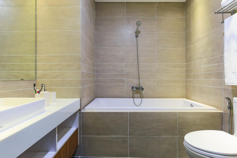 Bathroom 3, Aurora Serviced Apartments, District 3