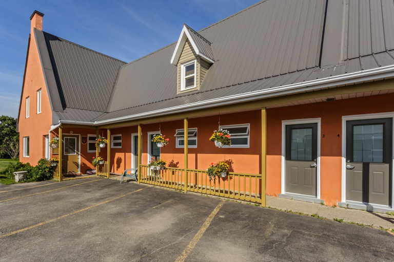 Others 3, Auberge de L'Anse, Rivière-du-Loup