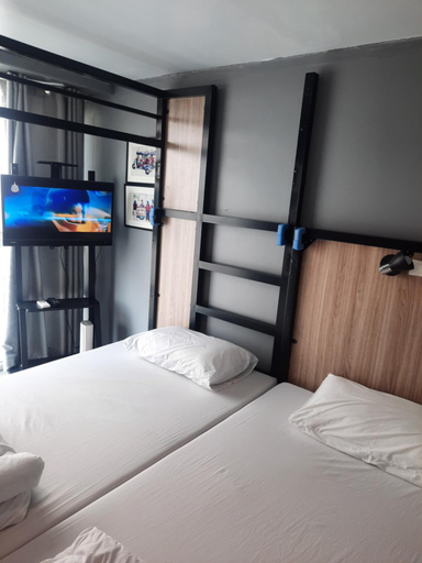 Bedroom 13