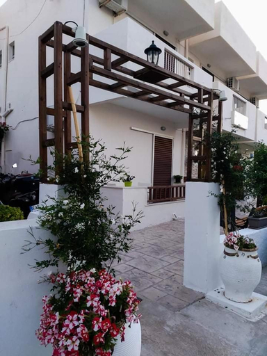 4, Greek Islands Studios, South Aegean