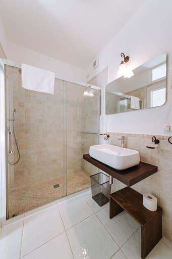 Bathroom 3, Lamare cucina e dimore, Bari