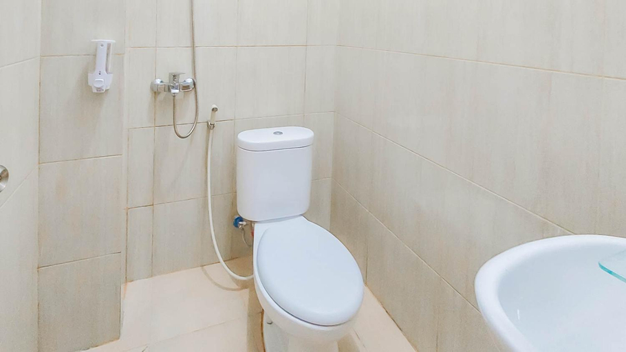Bathroom 15