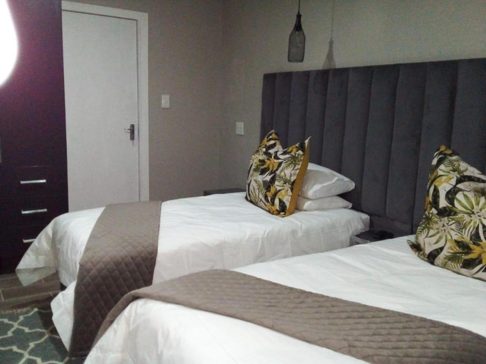 Bedroom 3, Sani Pass Manor Guest House, Sisonke
