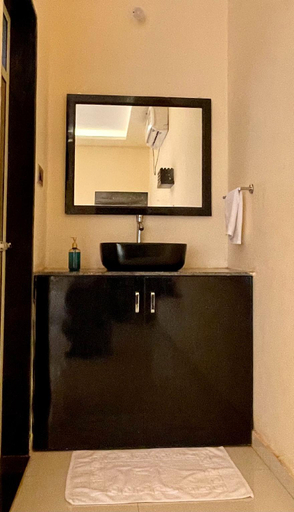 Bathroom 3, Sandcastle Beach Resort, Ratnagiri