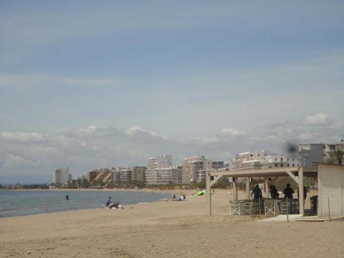 Others 3, Apartaments Estudis Els Molins, Girona