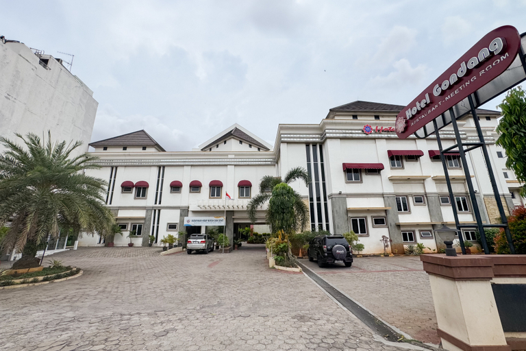 Exterior & Views 2, Hotel Gondang RedPartner, Cilegon