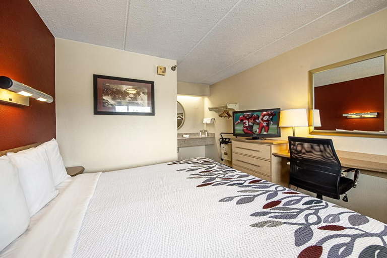 Bedroom 6