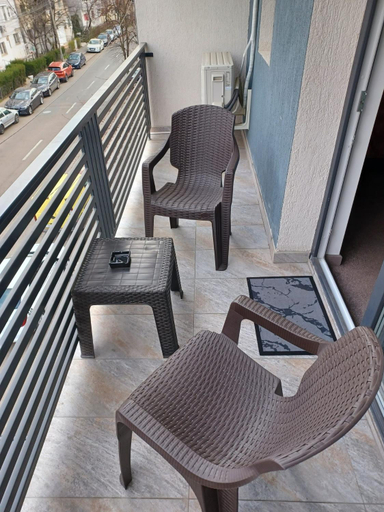 Others 5, Aparthotel Oltului, Galati