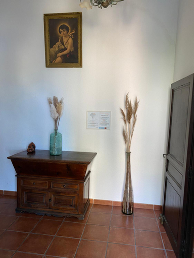 Public Area, U Sant'Agnellu, Haute-Corse