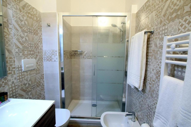 Bathroom 3, FLORENCE ROOMS67, Florence