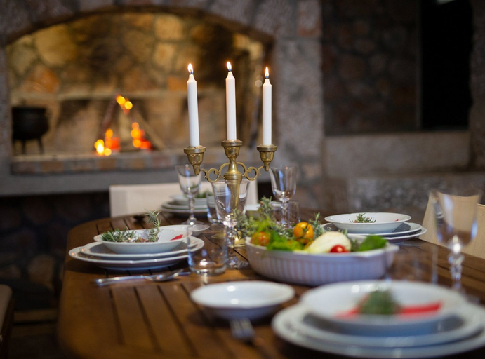 Food & Drinks 4, Tranquil Getaway Polje Villa With Pool, Dobrinj