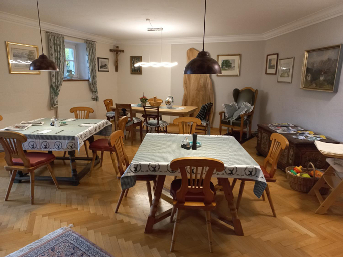 Food & Drinks 2, Attersee Gartenvilla, Vöcklabruck