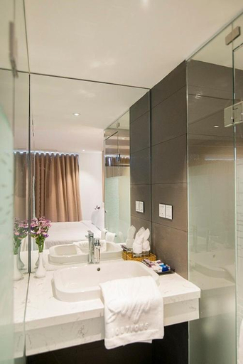 Bathroom 6