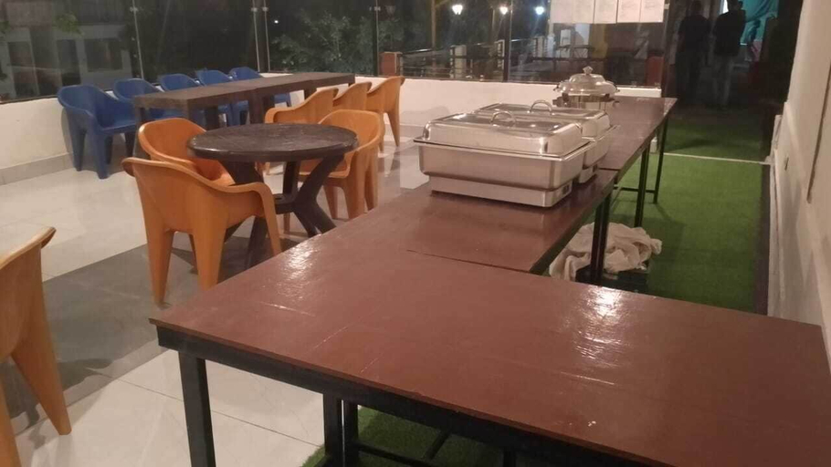 Food & Drinks 5, Camp Aquaforest, Garhwal
