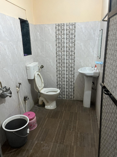 Bathroom 4, Nargis Farm Resort, Raigarh