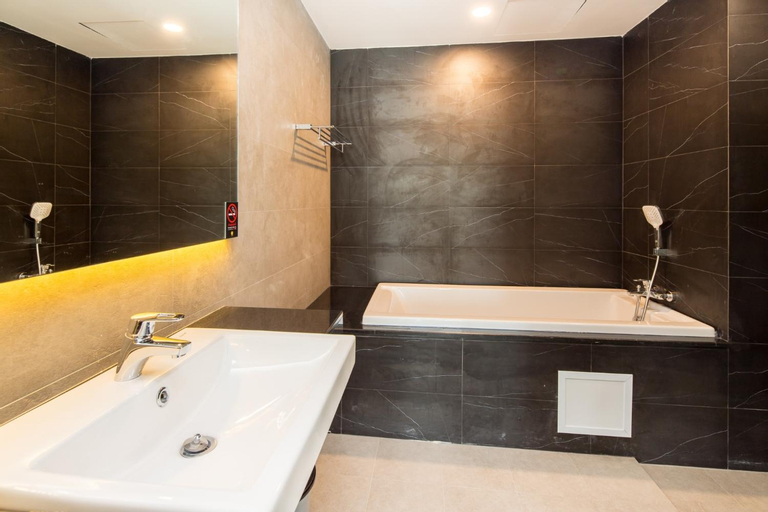 Bedroom 4, Benjaphorn Grandview Hotel, Muang Songkhla