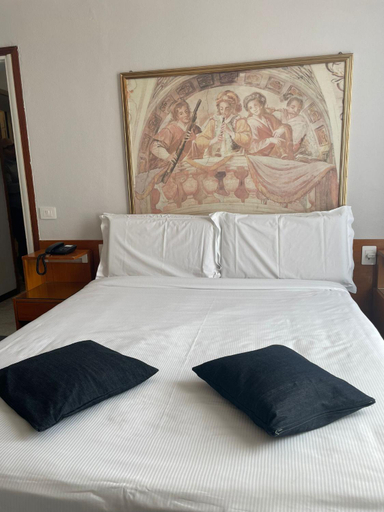 Bedroom 2, Hotel La Bussola, Varese