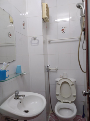 Bathroom, Guest House UTTRANG, District 1