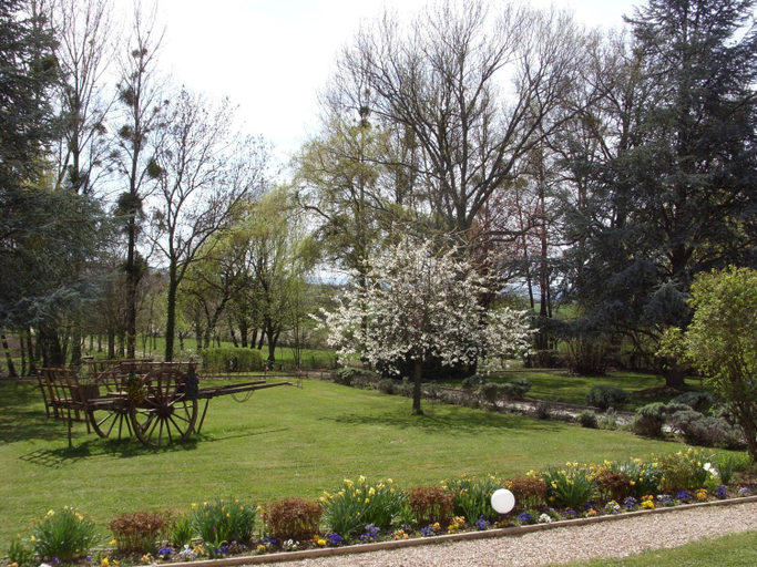 Others 3, Domaine de Sainte Anne, Yonne