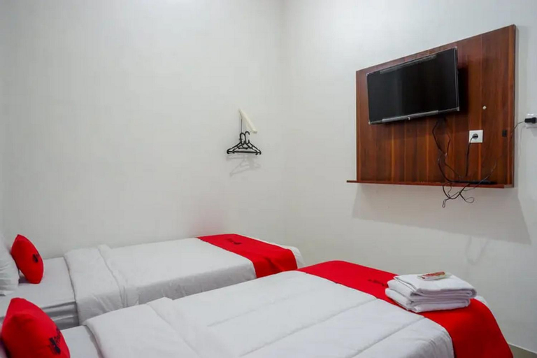Bedroom 13