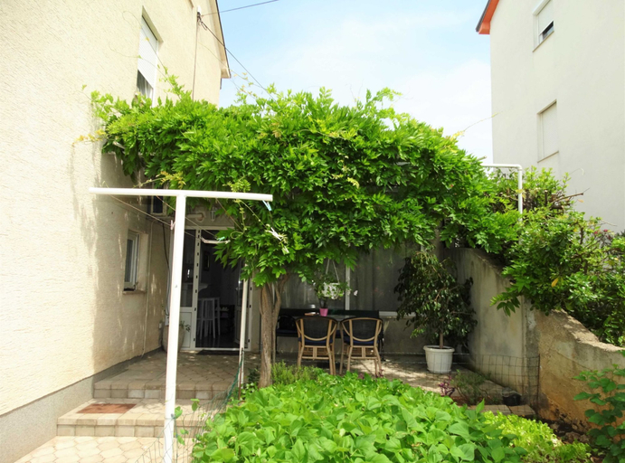 Others 5, Spacious Novi Vinodolski Apartments With Terrace and Shared Pool, Novi Vinodolski