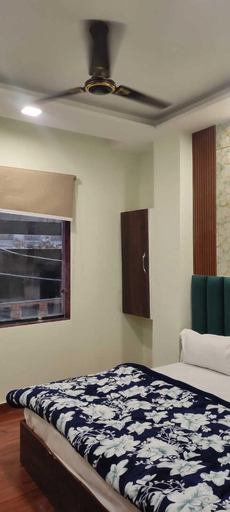 Bedroom 2, Hotel Relaxx Luxury, Amritsar