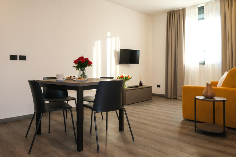 Dining Room 12