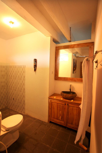 Bathroom 17