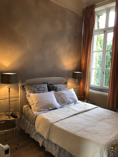 Others 5, Chateau d'en haut, Nord