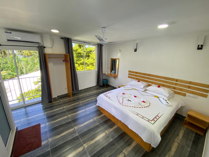 Bedroom 3, Ramzu Villa Thoddoo