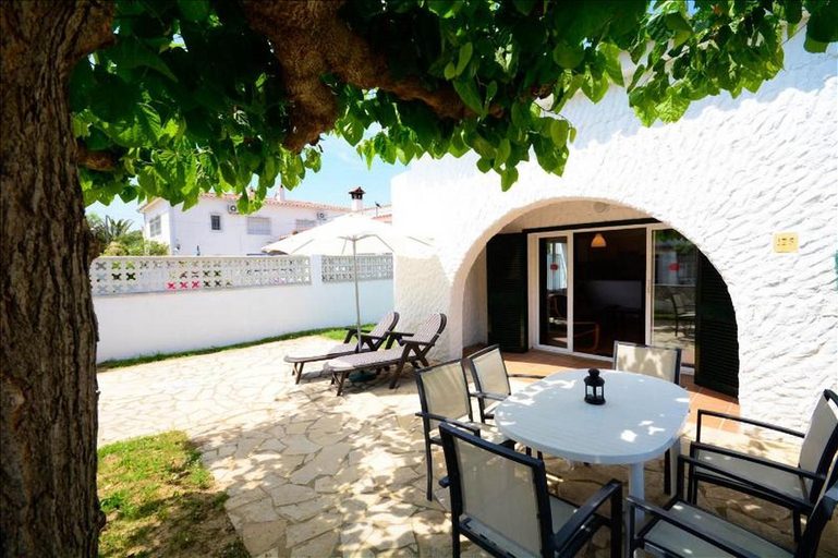Others 4, Casas Montgri, Girona