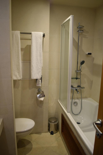 Bathroom 5, The Lodge Hotel, Samokov