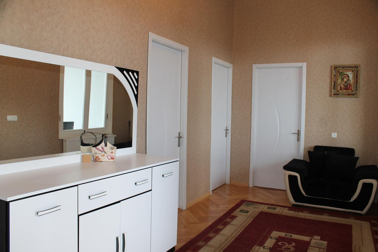 3, Sighnaghi Inn, Signagi