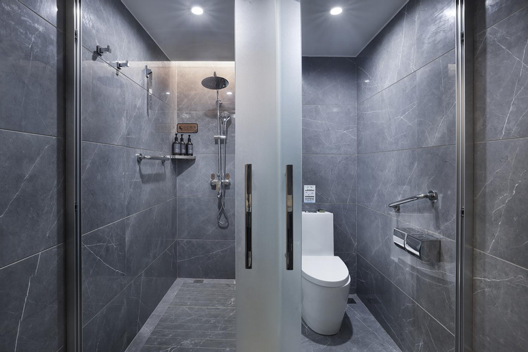Bathroom 4