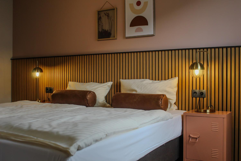 Bedroom 4, Airport Hotel Jagerhof Weeze, Kleve