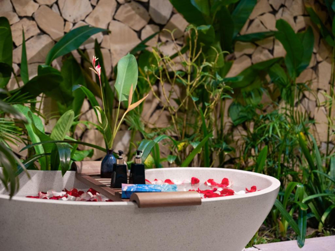 Bathroom 5, Sen Village Hoi An, Da Nang