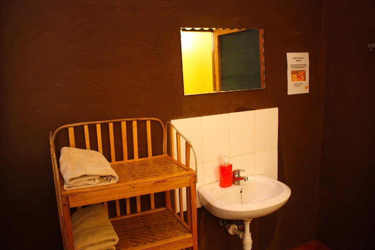 Bathroom, Red Chilli Rest Camp, Kibanda