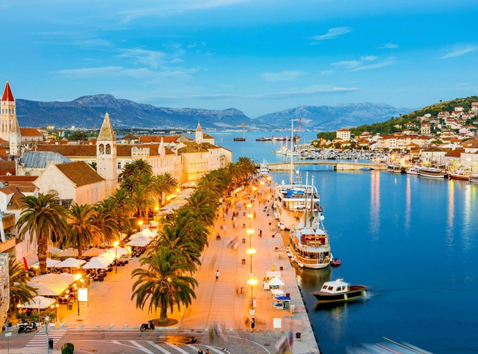 Exterior & Views, Cozy Downtown Trogir Apartment With Balcony, Trogir