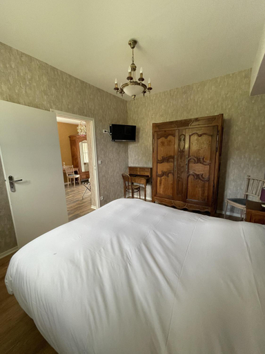 Bedroom 8